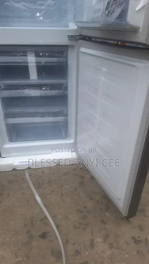 New Hisense 225l Bottom Freezer Double Door Fridge Warranty 1year