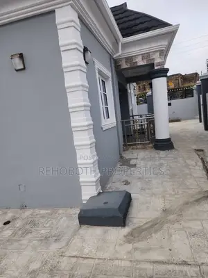 2bdrm Bungalow in Liberty Academic, Ibadan for rent