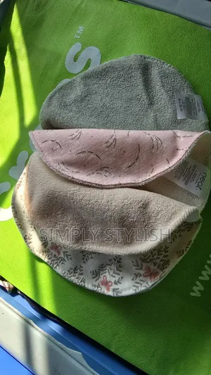 Neal Set of Baby Bibs