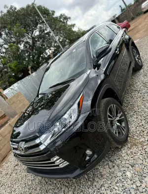 Toyota Highlander XLE 4x4 V6 (3.5L 6cyl 8A) 2017 Black