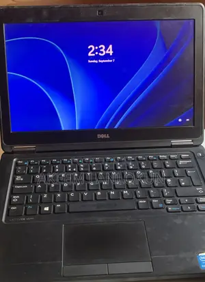 Laptop Dell Latitude 5280 8GB Intel Core i5 HDD+SSD 500GB
