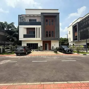 Furnished 5bdrm Duplex in Utako for sale