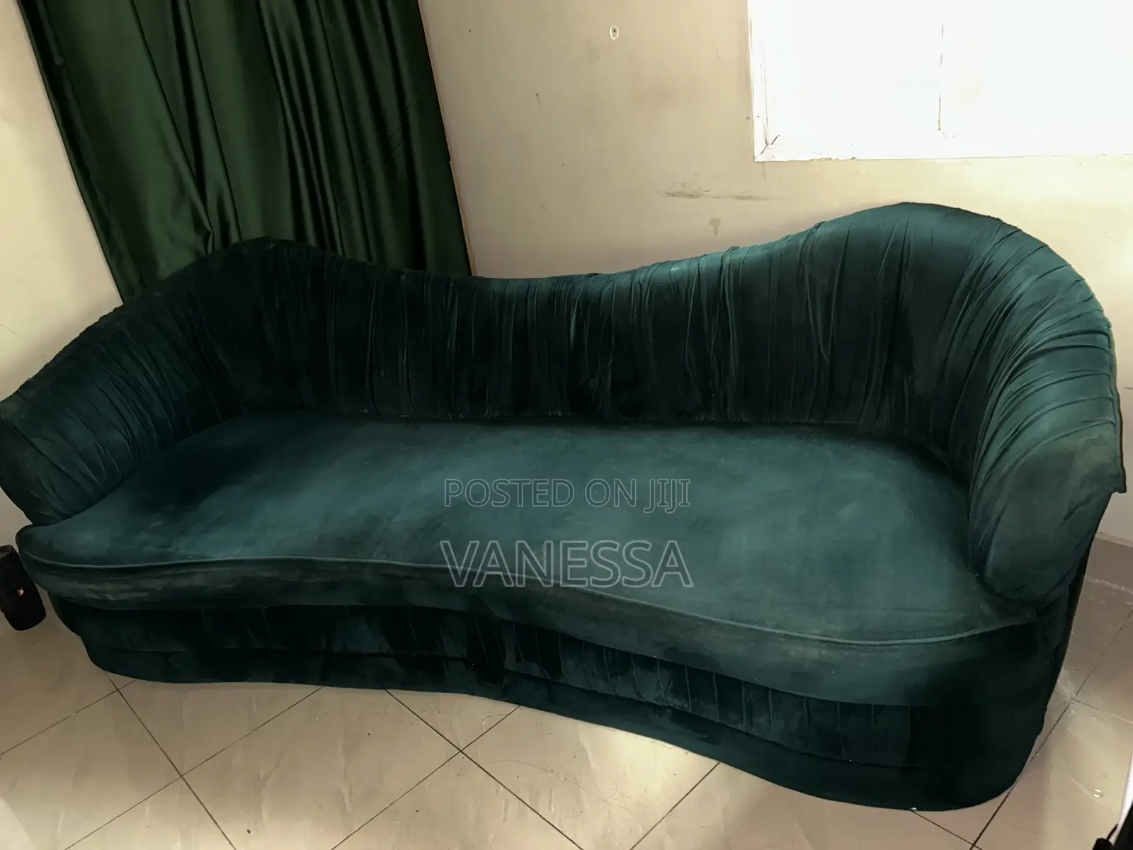 4 Seater Indoor Couch