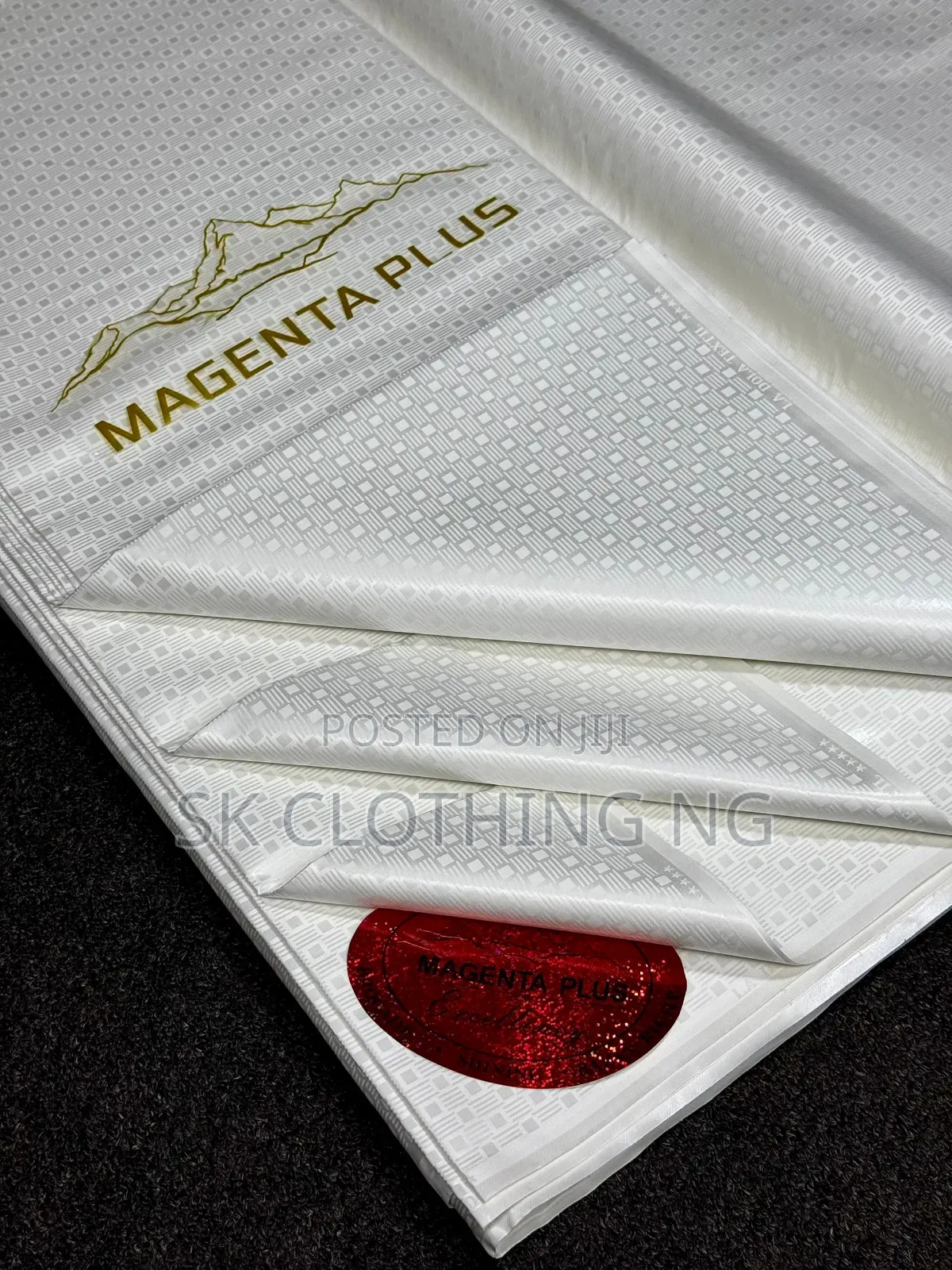 Magenta Plus