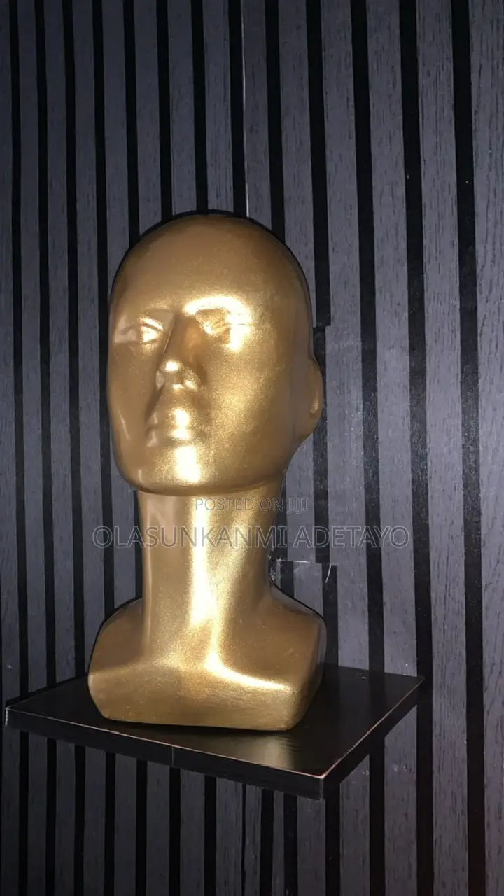 Mannequin Head