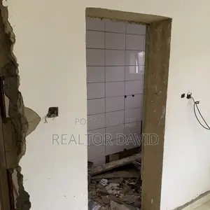 3bdrm Block of Flats in Apo District for sale