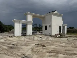Verified Plots for Sale in Lakowe