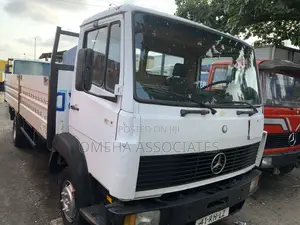 Mercedes Benz Truck 814 2003 Model Foreign Used