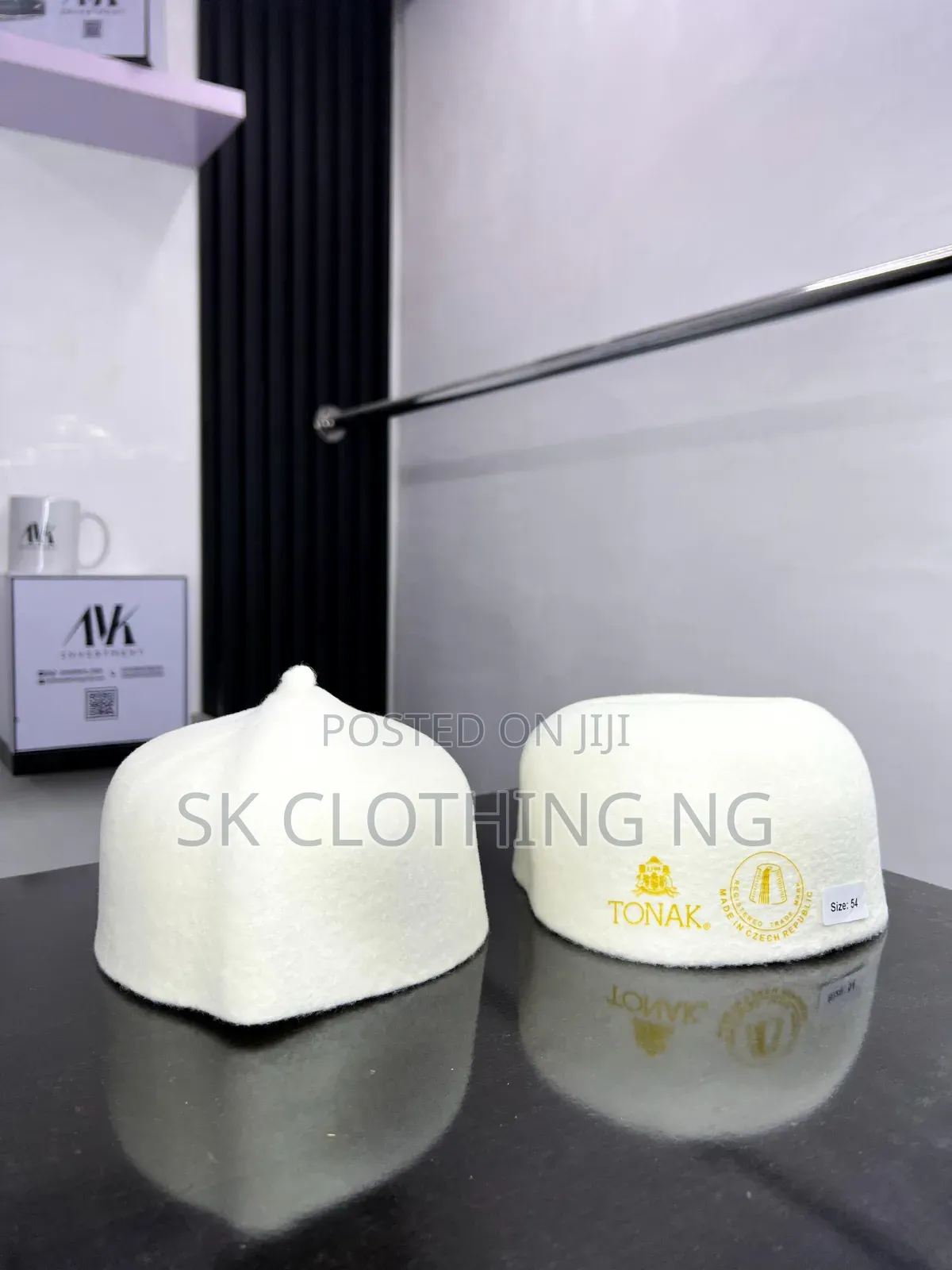 Short Tonak Caps