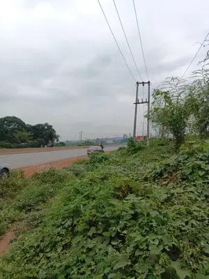 Ideal Commercial Plot – 1 Acre at Guru Maraji, Ibadan-Lagos Expressway