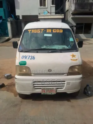 Suzuki APV Minibus 2003 Yellow