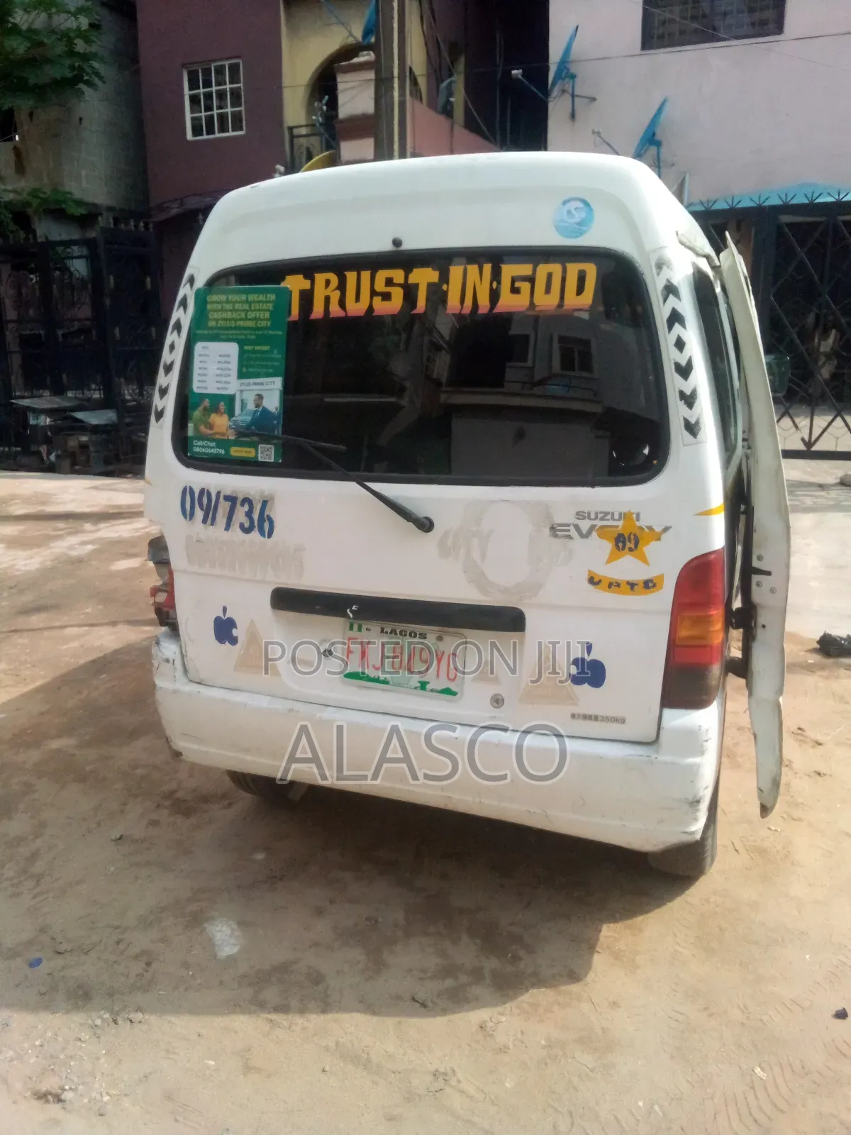Suzuki APV Minibus 2003 Yellow