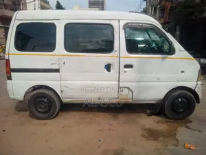 Suzuki APV Minibus 2003 Yellow