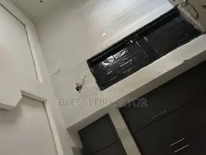 3bdrm Block of Flats in Roadsafety Estate, Owerri for rent
