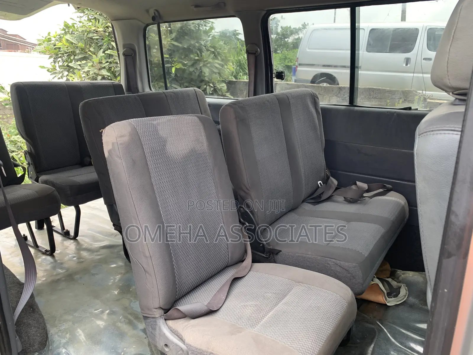 Toyota HiAce 2004 Silver