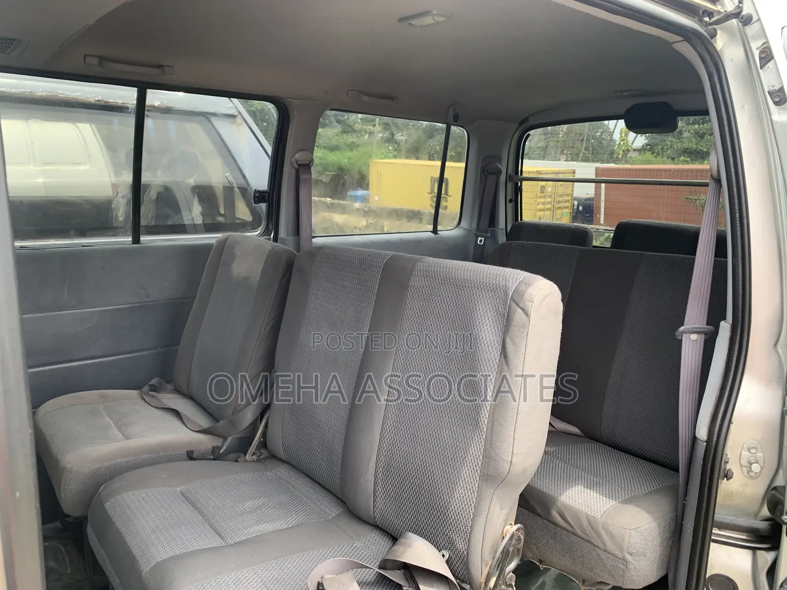 Toyota HiAce 2004 Silver