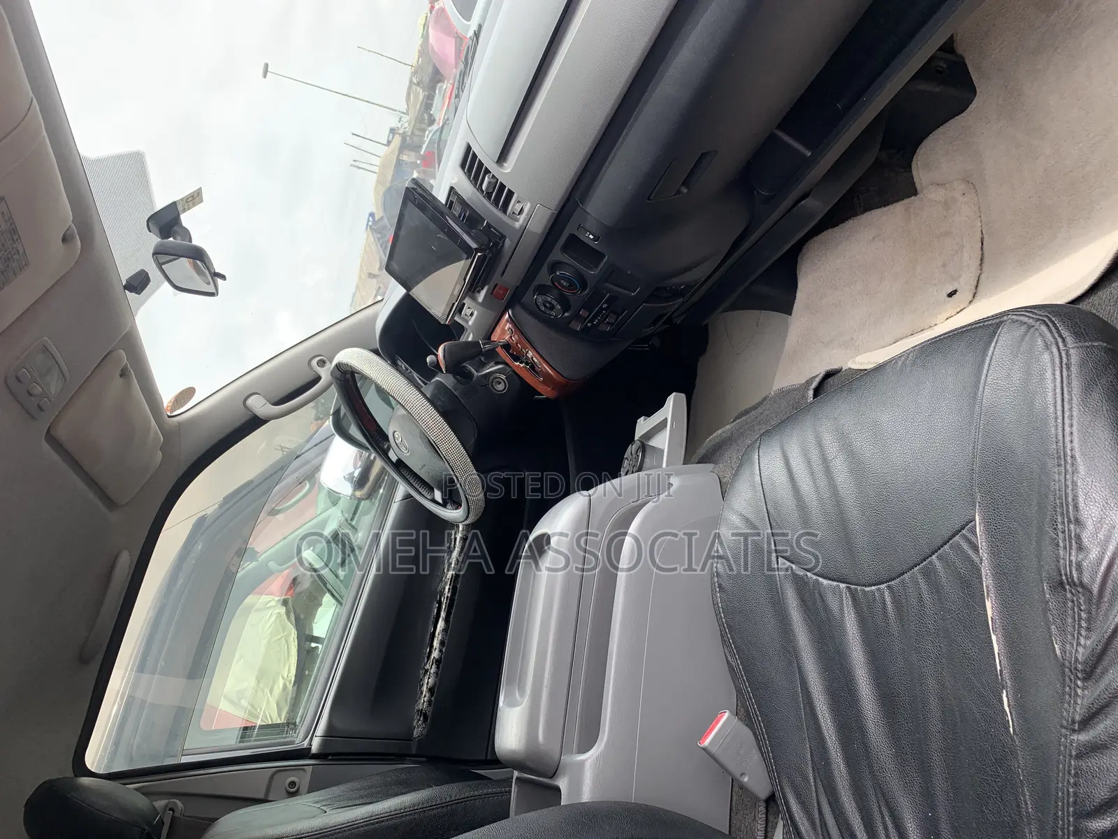 Toyota HiAce 2014 Grey