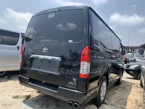 Toyota HiAce 2015 Black