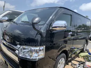 Toyota HiAce 2015 Black