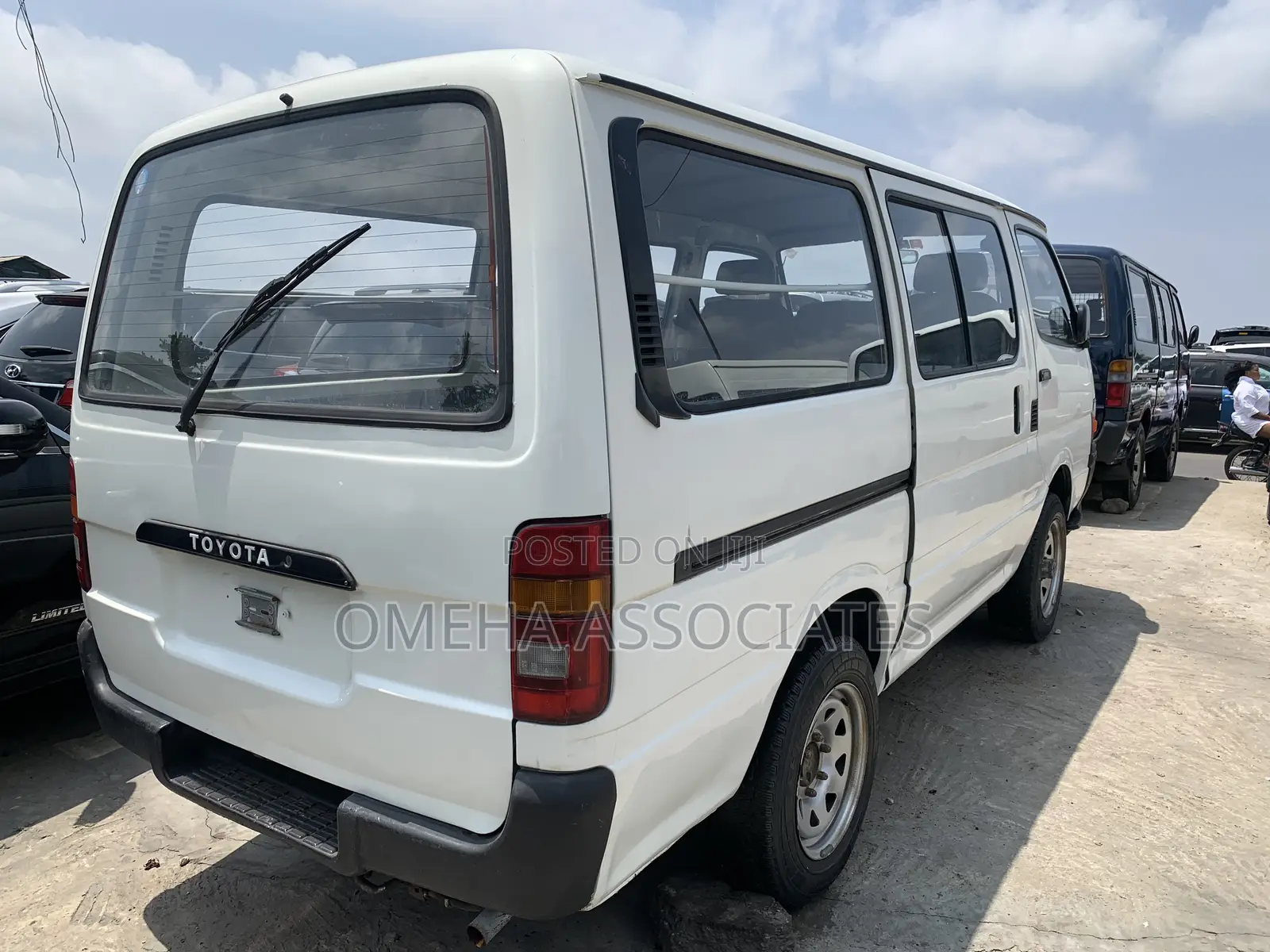 Toyota HiAce 1998 White
