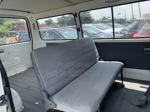 Toyota HiAce 1998 White