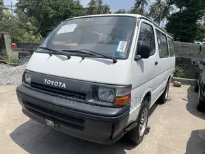 Toyota HiAce 1998 White