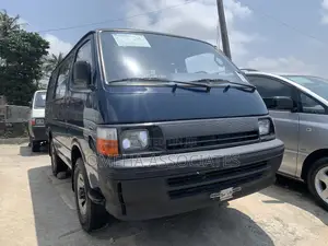 Toyota HiAce 1999 Blue