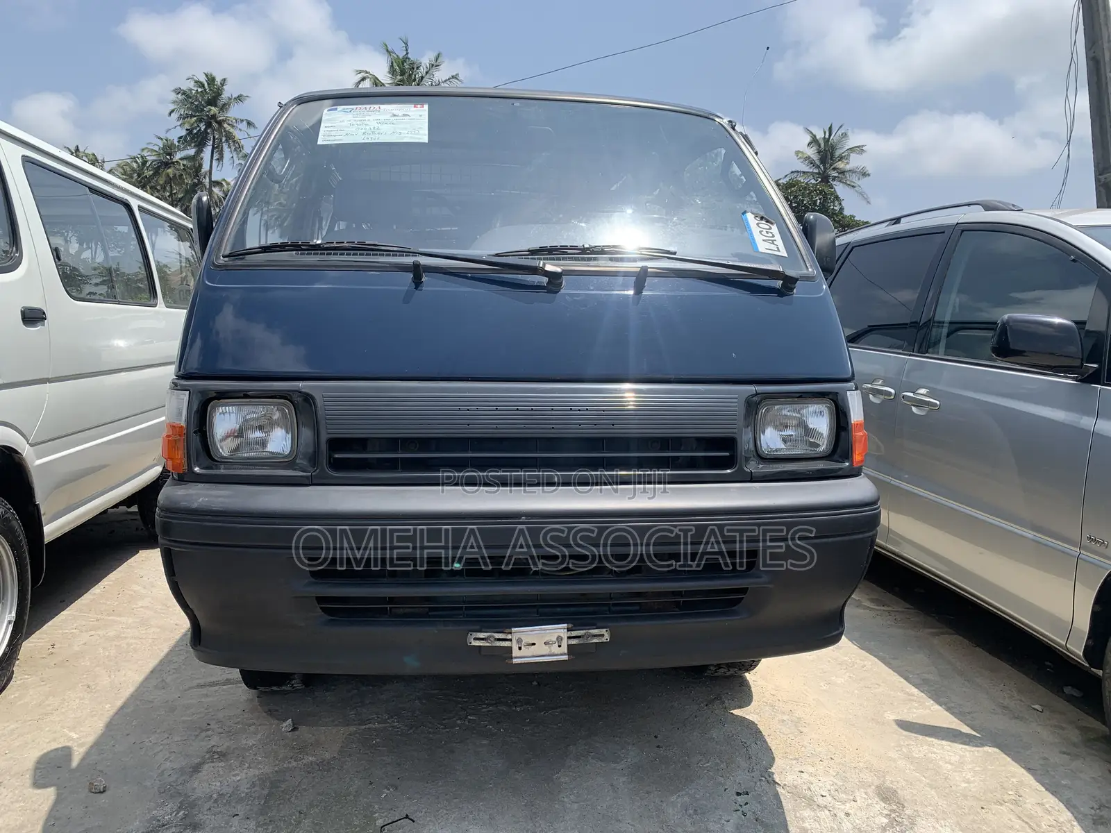 Toyota HiAce 1999 Blue