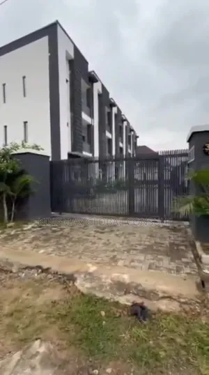 5bdrm Duplex in Life Camp Abuja for sale