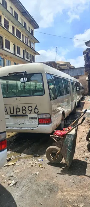 Toyota Coaster 2007 Gold