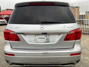 Mercedes-Benz GL-Class GL450 4MATIC 4dr SUV AWD (4.7L 8cyl Turbo 7A)