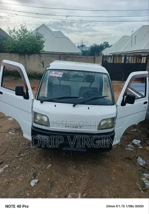 Daihatsu Hijet Truck 2009 White
