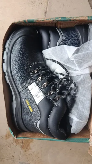 F. Man Jogger