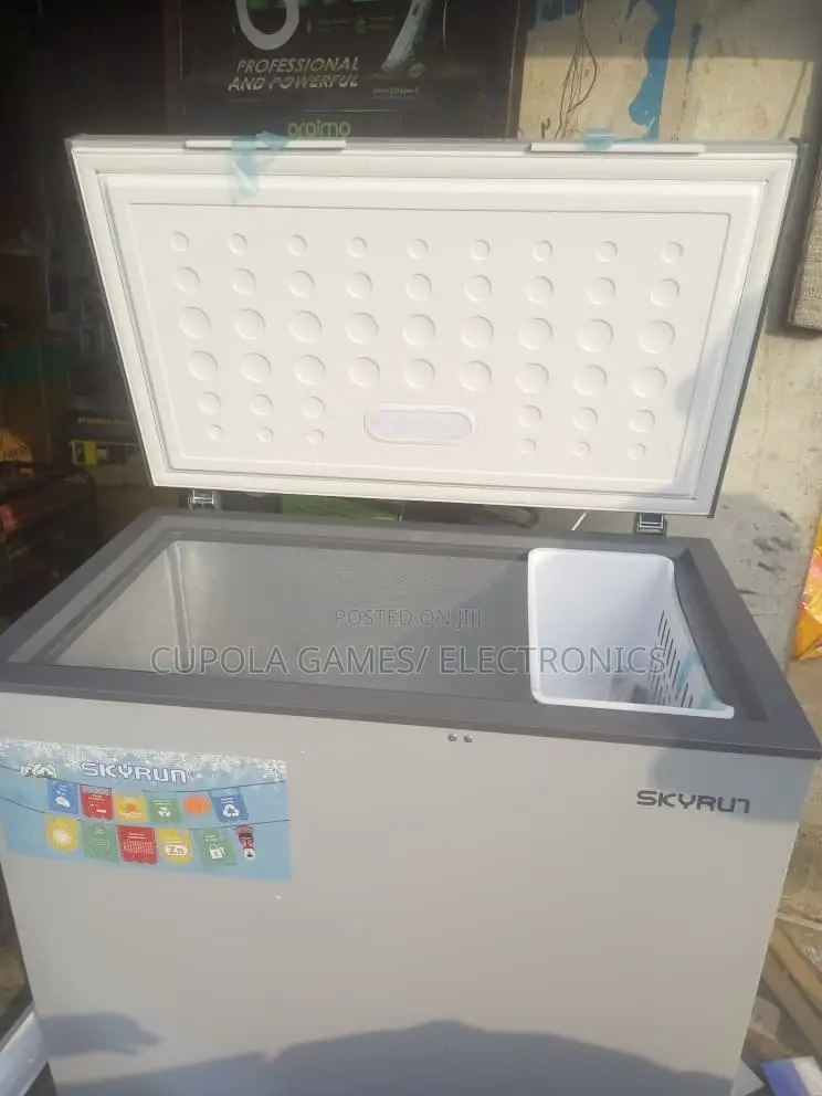 Skyrun Chest Freezer 200a