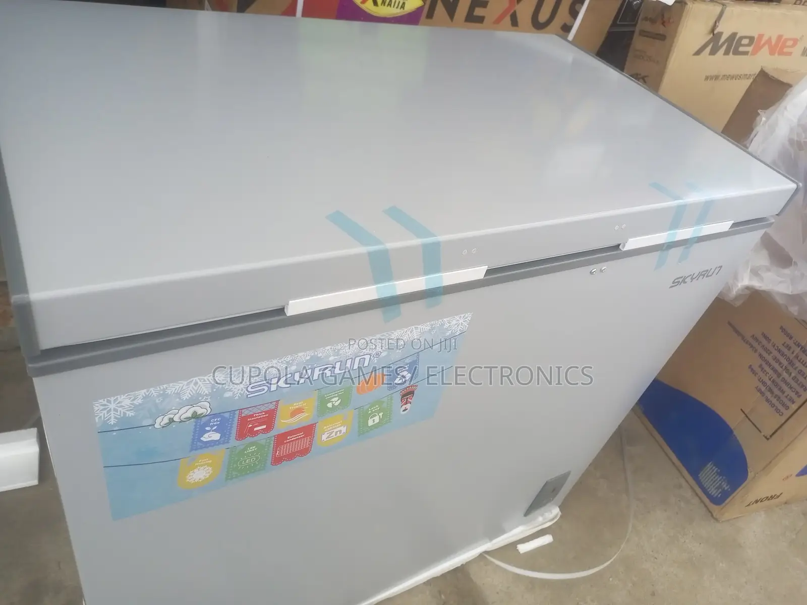 Skyrun Chest Freezer 200a