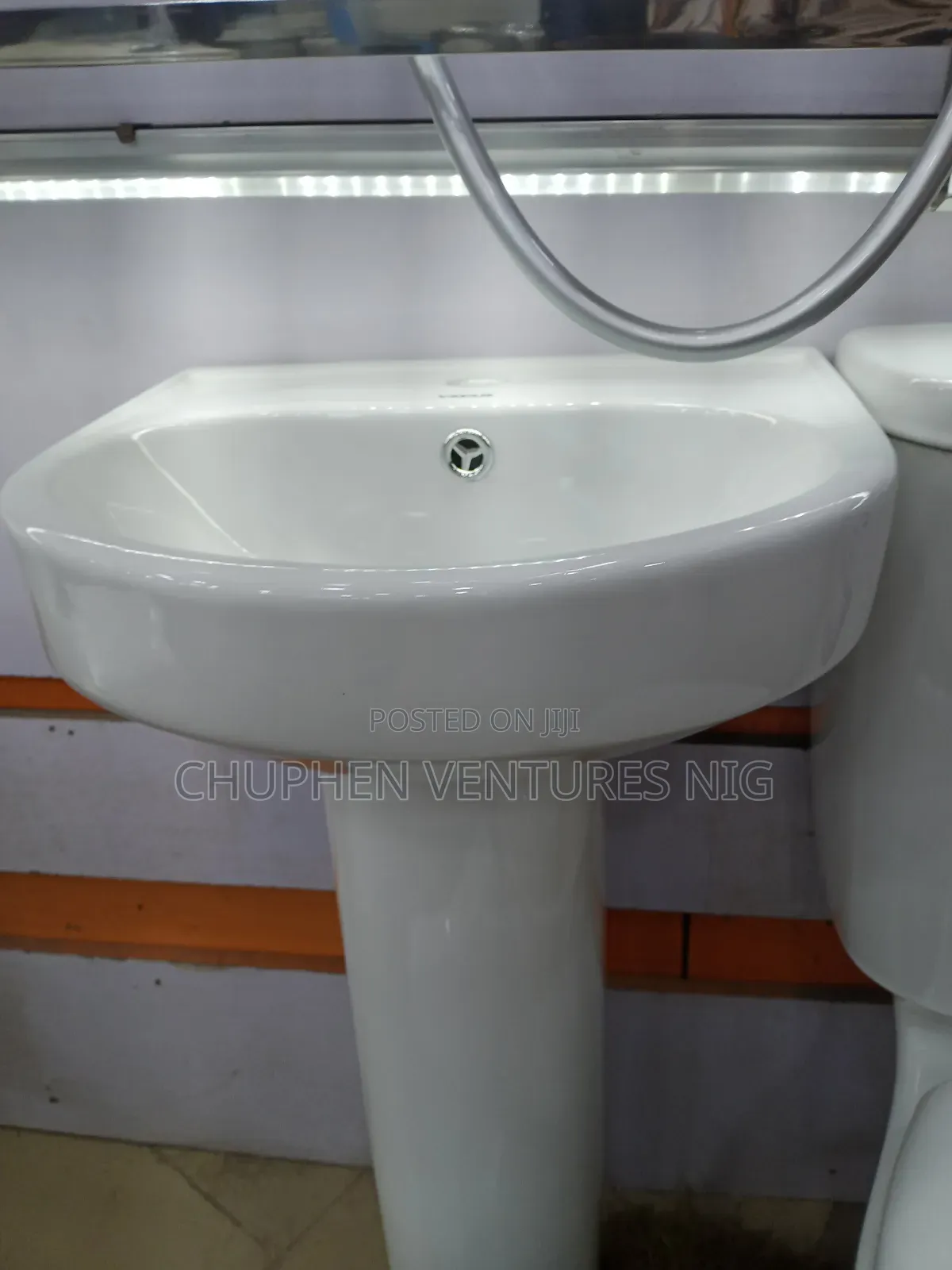 Vista Toilet Sink