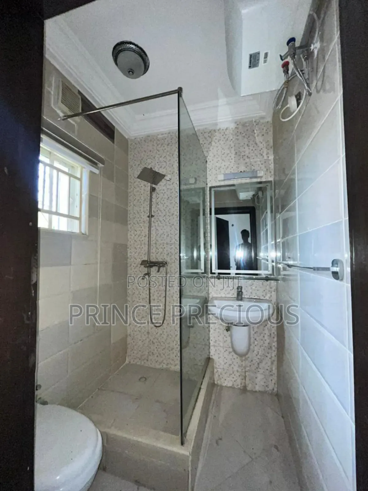 3bdrm Apartment in Abraham Adesanya for rent