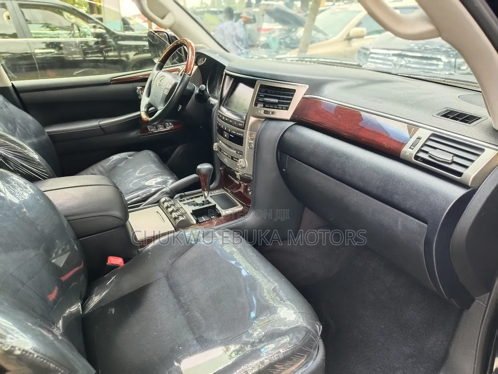Lexus LX 570 AWD 2016 Black