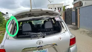 2012 Toyota Highlander Back Glass Available