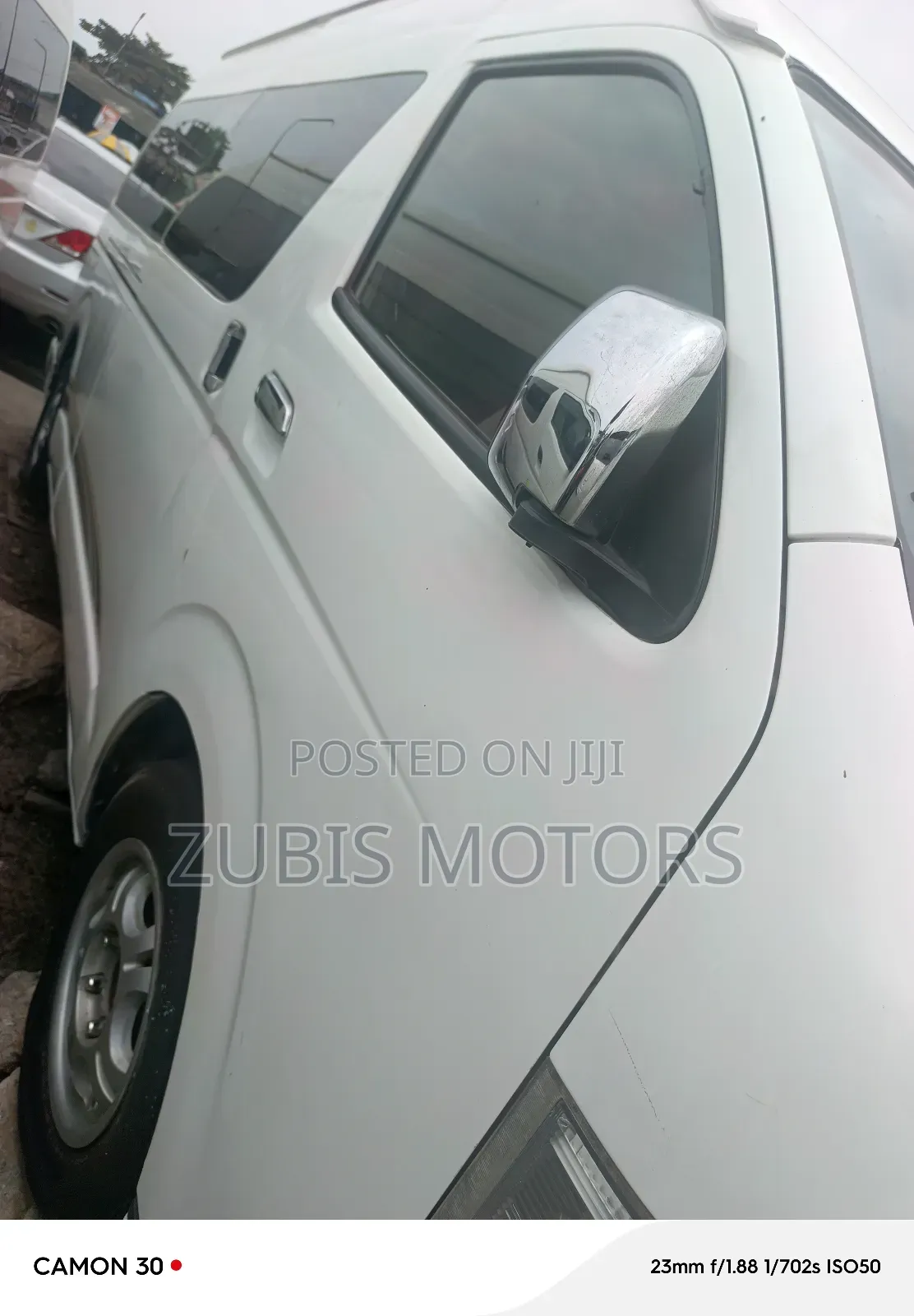 Toyota HiAce 2017 White