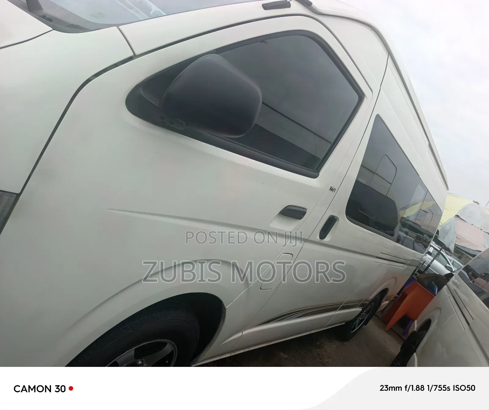 Toyota HiAce 2017 White