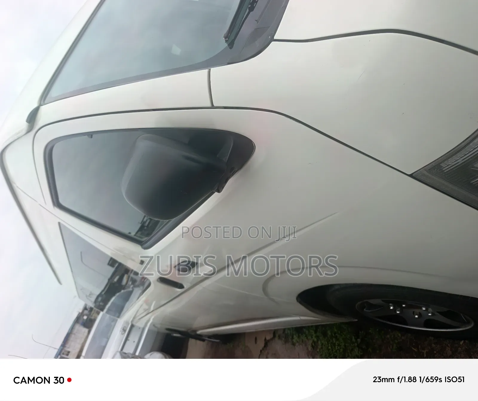 Toyota HiAce 2017 White