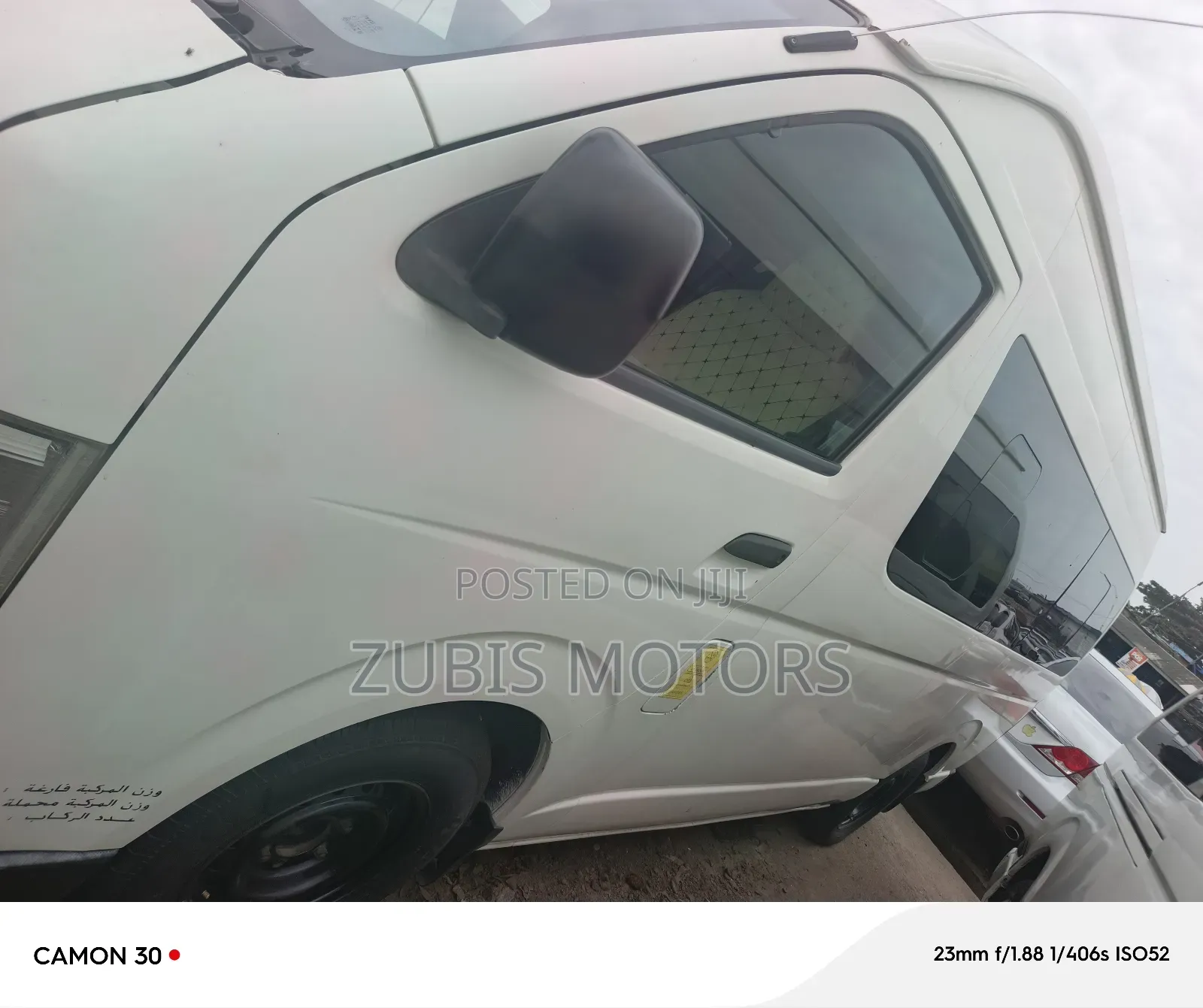 Toyota HiAce 2017 White