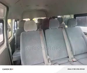 Toyota HiAce 2017 White