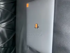 Laptop Apple MacBook Pro 2017 16GB Intel Core I7 SSD 1T