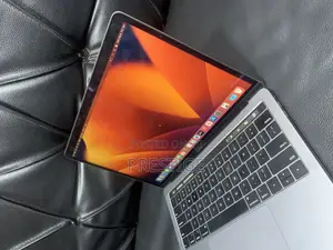 Laptop Apple MacBook Pro 2017 16GB Intel Core I7 SSD 1T