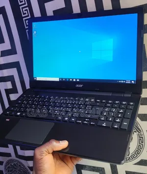 Laptop Acer Aspire E5-551g 8GB AMD A10 HDD 500GB
