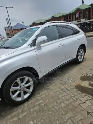 Lexus RX 350 FWD 2012 White