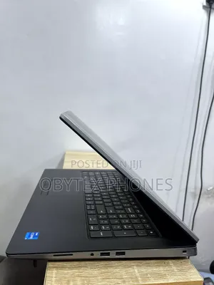 Laptop Dell Precision 7760 32GB Intel Core I5 SSD 512GB