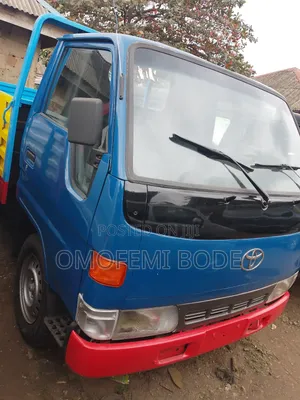 Toyota Dyna 100 Big Bucket